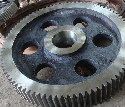 42crmo thép Pinion Gear đúc và rèn bột bóng phụ tùng