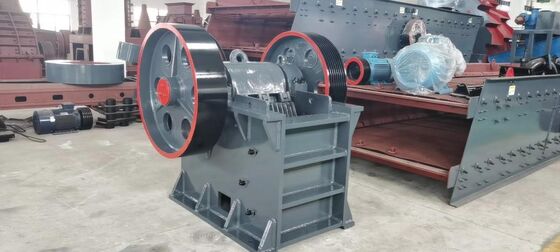 Chống mòn bền hiệu quả cao tiết kiệm năng lượng C Series hàm Crusher